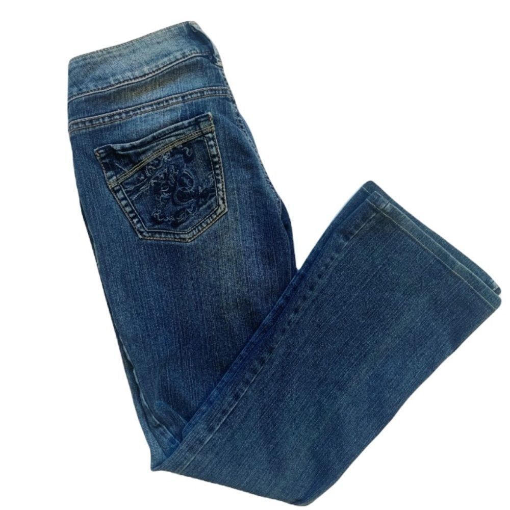 Silver | Bootcut Blue Jeans, Embroidered Pockets